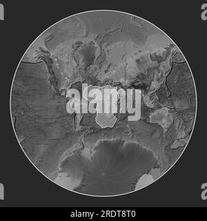 Afrikanische tektonische Platte auf der Grauskala-Elevationskarte in der Lagrange-schrägen Projektion, die meridional und latitudinal zentriert ist. Stockfoto