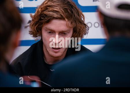 Bstad, Schweden. 23. Juli 2023. Båstad, Schweden. , . Interview de Andrey Rublev apres sa victoire du tournoi Nordea Open 250. Kredit: Daniel Bengtsson/Alamy Live News Kredit: Daniel Bengtsson/Alamy Live News Stockfoto