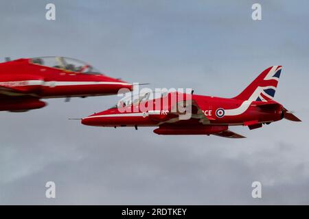 Die roten RAF-Pfeile werden auf der Royal International Air Tattoo 2023 angezeigt. Stockfoto