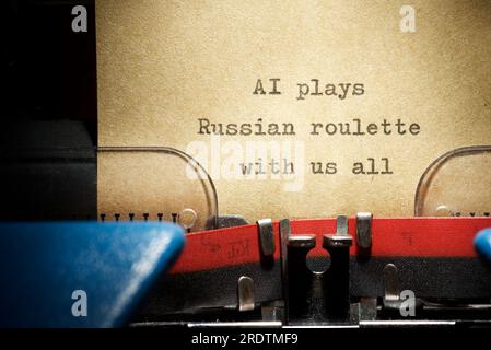 AI spielt russisches Roulette mit uns. Alle Texte wurden mit einer Schreibmaschine geschrieben. Stockfoto