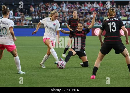 21. Juli 2023; Portland, Oregon, USA; San Diego Wave im Portland Thorns FC bei einem NWSL-Spiel im Providence Park. (Foto: Al Sermeno/KLC fotos) Stockfoto