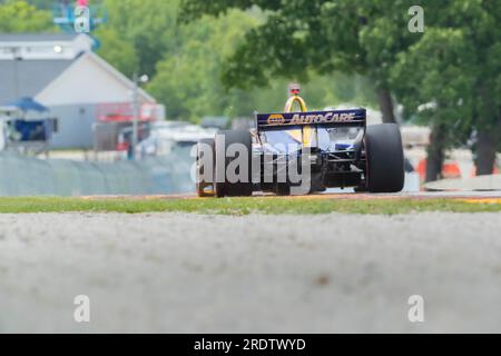 23. Juni 2019, Elkhart Lake, Wisconsin, USA: ALEXANDER ROSSI (27) der Vereinigten Staaten fährt während des Rennens um die REV Group durch die Kurven Stockfoto