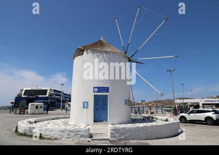 Wegbeschreibung Center in einer Windmühle auf der Kykladen Insel Paros Stockfoto