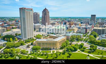 AEP-Gebäude mit breitem Stadtbild Columbus Ohio-Antenne Stockfoto