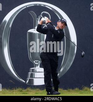 Hoylake, Großbritannien. 23. Juli 2023. American Brian Harman schlägt am vierten Tag bei der Open Championship 151. im Royal Liverpool Golf Club in Hoylake, England, am Sonntag, den 23. Juli 2023 ab. Foto: Hugo Philpott/UPI Credit: UPI/Alamy Live News Stockfoto