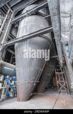 Alte verlassene Fabrik irgendwo in Belgien. Stockfoto