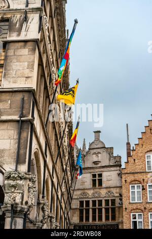 Architektur in Iper, Belgien. Mai 2023. Stockfoto