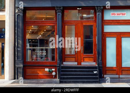 Counter Culture Coffee Training Center, 376 Broome St, New York, NYC, Schaufensterfront eines Barista Training Centers in Manhattan Nolita/Chinatown Stockfoto