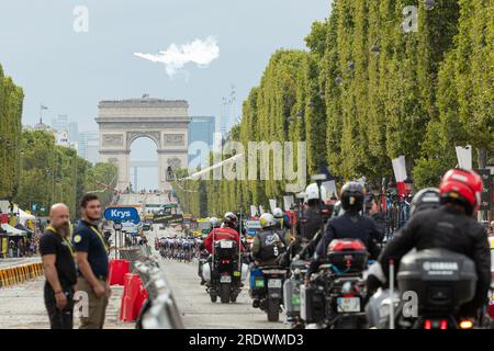 Champs Elysees, Paris, Frankreich, 23. Juli 2023, Stufe 21, Letzte Etappe, 115km, Saint Quentin en Yvelines nach Paris Champs Elysees während der 110. Ausgabe der Tour de France Kredit: Nick Phipps/Alamy Live News Stockfoto