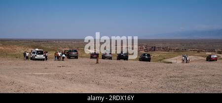 Kasachstan, Charyn (Sharyn) Canyon. Blick auf das Gelände am Eingang zum Canyon Hiking Trail. Stockfoto