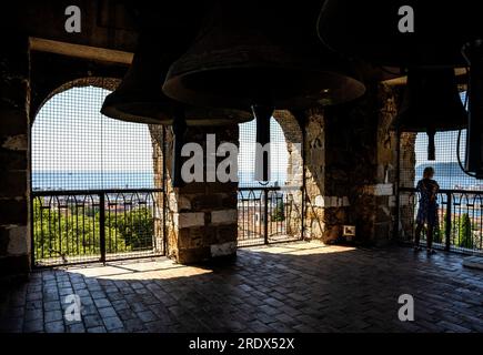 Blick vom Glockenturm („Campanile“) auf die Basilika des Heiligen Justus, Stadtzentrum von Triest, Italien Stockfoto