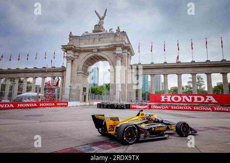 Toronto, ON, Kanada. 16. Juli 2023. COLTON HERTA (26) aus Valencia, Kalifornien, läuft während der Honda Indy Toronto in Toronto, ON, CAN durch die Straßen. (Kreditbild: © Walter G. Arce Sr./ZUMA Press Wire) NUR REDAKTIONELLE VERWENDUNG! Nicht für den kommerziellen GEBRAUCH! Stockfoto
