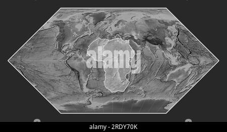 Afrikanische tektonische Platte auf der Grauskala-Elevationskarte in der meridionalen Eckert-I-Projektion. Stockfoto