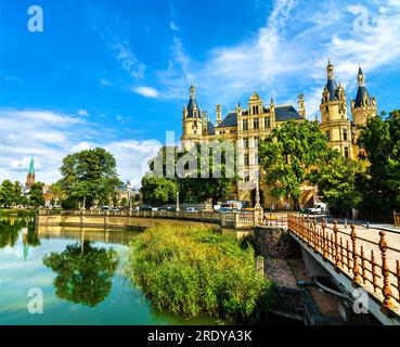 Schloss Schwerin am Schweriner See in Mecklenburg-Vorpommern Stockfoto