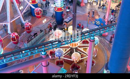 Genting Highlands, Pahang Malaysia, 24. Juli 23 - Selektive Fokussierung innerhalb der First World Plaza auf Genting Highlands. Es ist ein Einkaufszentrum, das Stockfoto