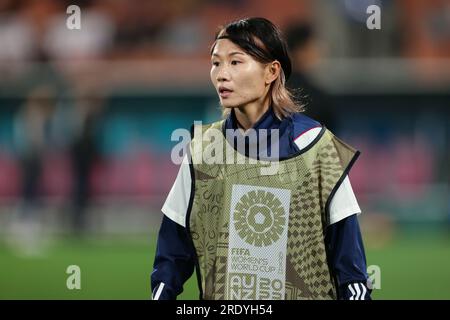 Hamilton, Neuseeland. 22. Juli 2023. Miyabi MORIYA (JPN), 22. Juli 2023 - Fußball : #19 Miyabi MORIYA wärmt sich vor dem FIFA Womens World Cup Australien & Neuseeland 2023 Group C Match zwischen Japan und Sambia im Waikato Stadium in Hamilton, Neuseeland, auf. Kredit: AFLO/Alamy Live News Stockfoto