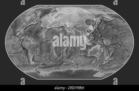 Eurasische tektonische Platte auf der Graustufenhöhenkarte in der meridional zentrierten Kavrayskiy VII-Projektion. Stockfoto