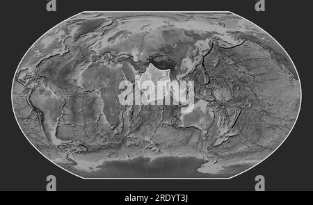 Indische tektonische Platte auf der Grauskala-Elevationskarte in der meridional zentrierten Kavrayskiy VII-Projektion. Stockfoto