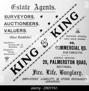 Werbung für King and King of Palmerston Road, Southsea and Commercial Road, Portsmouth. Ein Immobilienmakler, Auktionator und Werter. Aus einer Sammlung gedruckter Anzeigen und Fotos von 1908, die sich auf die Southsea und Portsmouth Gegenden von Hampshire, England, beziehen. Einige der Originale waren kaum größer als die Snapshot-Größe und die Qualität war variabel. Stockfoto