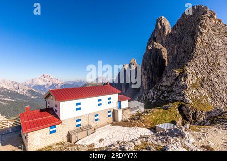 Rifugio Fonda Savio Hut, Torre Wundt, Cadini di Misurina, Dolomiten Stockfoto