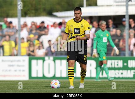 Hamm, Deutschland. 12. Juli 2023. firo : 07/12/2023, Fußball, 1. Liga, 1. Bundesliga, Staffel 2023/2024, Testspiel, Westfalia Rhynern - BVB, Borussia Dortmund Niklas SULE, BVB, Single Action Credit: dpa/Alamy Live News Stockfoto