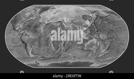 Die eurasische tektonische Platte auf der Grauskala-Elevationskarte in der Robinson-Projektion meridional zentriert. Stockfoto