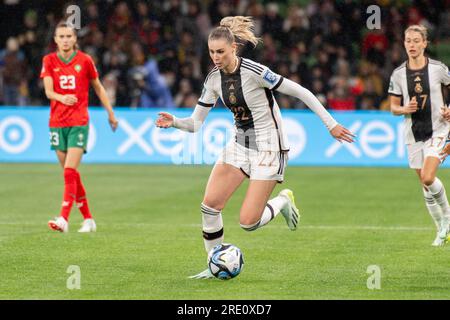 Melbourne, Australien. 24. Juli 2023. Julie Brand aus Deutschland beim FIFA Frauen-Weltmeisterschaftsspiel 2023 zwischen Frauen aus Deutschland und Marokko am 24. Juli 2023 im Melbourne Rectangular Stadium, Melbourne, Australien. Foto von Richard Nicholson. Nur redaktionelle Verwendung, Lizenz für kommerzielle Verwendung erforderlich. Keine Verwendung bei Wetten, Spielen oder Veröffentlichungen von Clubs/Ligen/Spielern. Kredit: UK Sports Pics Ltd/Alamy Live News Stockfoto