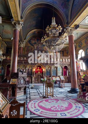 Das Innere der orthodoxen Kirche Sveta Petka (St. Paraskeva) in Plovdiv Bulgarien. Juli 2023. Stockfoto