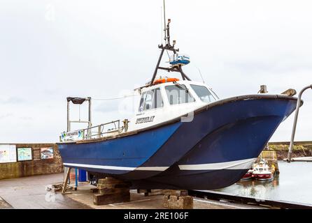 Im März war das „Stingray“-Schiff wegen Wartungsarbeiten aus dem Wasser, St. Abbs Stockfoto