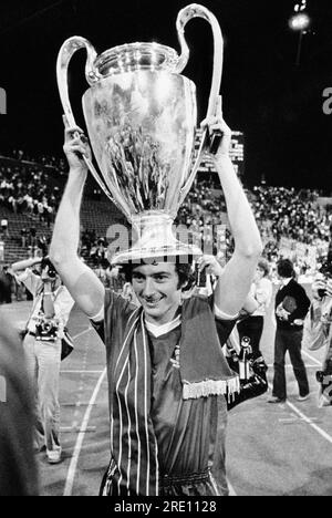 Aktenfoto von 30-05-1979 von Trevor Francis. Der ehemalige Birmingham- und England-Stürmer Trevor Francis, der 1979 zum ersten britischen Fußballer im Wert von 1million Pfund wurde, als er zum Nottingham Forest kam, ist im Alter von 69 Jahren gestorben, wie ein Sprecher der Familie bekannt gab. Ausgabedatum: Montag, 24. Juli 2023. Stockfoto