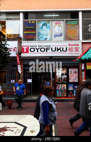 Toyofuku Fotostudio und Shoppen in Chinatown im Zentrum von Lima, Peru Stockfoto