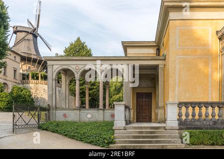 Potsdam, Deutschland. 24. Juli 2021 Historische Windmühle im Schloss Sanssouci in Potsdam. Stockfoto