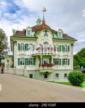 Das sogenannte Jägerhaus (Hunter's Lodge), ein Neo-Rokoko-Gebäude aus dem 20. Jahrhundert, Schwangau, Bayern. Stockfoto