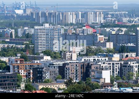 Appartement aus der kommunistischen Ära wellenförmiges Gebäude in Danzig Przymorze, Polen © Wojciech Strozyk / Alamy Stock Photo *** Lokale Bildunterschrift *** Stockfoto