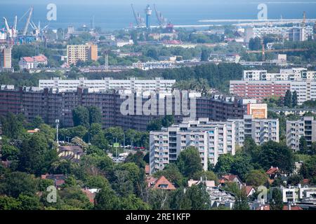 Appartement aus der kommunistischen Ära wellenförmiges Gebäude in Danzig Przymorze, Polen © Wojciech Strozyk / Alamy Stock Photo *** Lokale Bildunterschrift *** Stockfoto