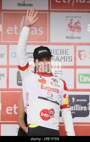 Mont Saint Guibert, Belgien. 24. Juli 2023. Belgischer Johan Meens von Bingoal WB trägt das weiße Trikot als führendes Mitglied der Kletterer-Rangliste nach Stufe 3 des Radrennen Tour De Wallonie, von Thuin bis Mont-Saint-Guibert (186, 8 km), Montag, den 24. Juli 2023. Die diesjährige Tour de Wallonie findet vom 22. Bis 26. Juli 2023 statt. BELGA FOTO BRUNO FAHY Kredit: Belga News Agency/Alamy Live News Stockfoto