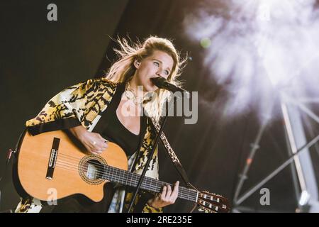 Madrid, Spanien. 06. Juli 2023. Sanne Greet Putseys, besser bekannt als Selah Sue, tritt live während eines Konzerts in Madrid auf. (Foto: Valeria Magri/SOPA Images/Sipa USA) Guthaben: SIPA USA/Alamy Live News Stockfoto