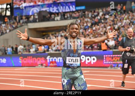 Noah Lyles (USA) feiert nach dem Sieg der 200-Meter-Strecke im Jahr 19,47 während des London Athletics Meeting am Sonntag, 23. Juli 2023, in London. Vereinigtes Königreich. (Jiro Mochizuki/Bild des Sports) Stockfoto