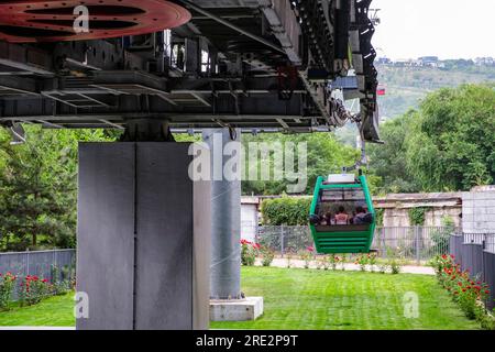 Kasachstan, Almaty. Gondelbahn zum Kok-Tobe Park. Stockfoto