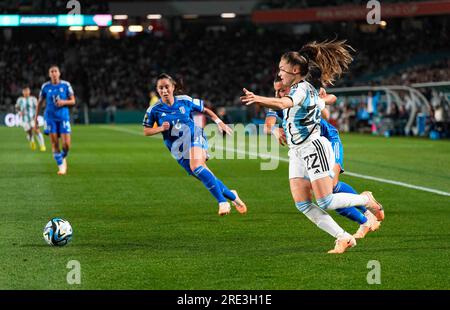 Juli 24 2023: Estefania Banini (Argentinien) kontrolliert den Ball während eines 2023-Spiels der Gruppe G – FIFA Women's World Cup Australien & Neuseeland, Italien gegen Argentinien, im Eden Park, Auckland, Neuseeland. Kim Price/CSM Stockfoto