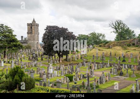 Die Kirche der Heiligen Unhöflichkeit, Stirling, auf dem Altstädter Friedhof zu sehen. Stockfoto