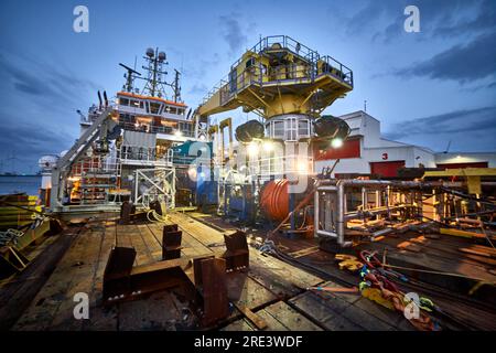 Hauptdeck des Bauwerks/Taucherunterstützungsschiff. Stockfoto