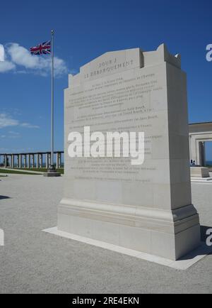 Steinarbeiten im British Normandy Memorial. Stockfoto