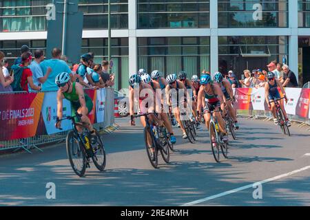 „Die Finals 2023" Triathlon Düsseldorf – Radwettbewerb Stockfoto