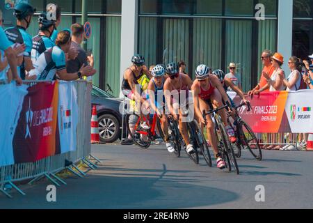 „Die Finals 2023" Triathlon Düsseldorf – Radwettbewerb Stockfoto