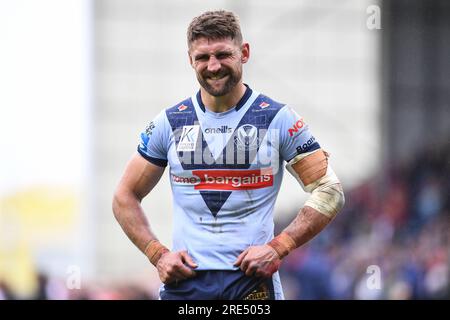 Warrington, England - 22. Juli 2023 - Kicker Tommy Makinson aus St. Helens zeigt seine Enttäuschung in Vollzeit. Halbfinale des Challenge Cup, Leigh Leopards gegen St. Helens im Halliwell Jones Stadium, Warrington, Großbritannien Stockfoto