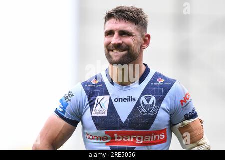 Warrington, England - 22. Juli 2023 - Kicker Tommy Makinson aus St. Helens zeigt seine Enttäuschung in Vollzeit. Halbfinale des Challenge Cup, Leigh Leopards gegen St. Helens im Halliwell Jones Stadium, Warrington, Großbritannien Stockfoto