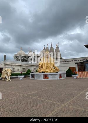 BAPS Shri Swaminarayan Mandir, der größte Hindu-Tempel in Europa Stockfoto