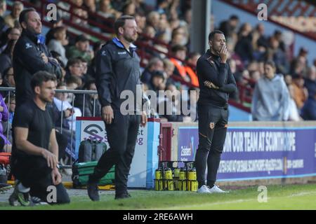 Scunthorpe, Großbritannien. 25. Juli 2023. Liam RoSenior Manager von Hull City während des Vorsaison Freundschaftsspiels Scunthorpe United vs Hull City in Glanford Park, Scunthorpe, Großbritannien, 25. Juli 2023 (Foto von James Heaton/News Images) in Scunthorpe, Großbritannien, am 7./25. Juli 2023. (Foto: James Heaton/News Images/Sipa USA) Guthaben: SIPA USA/Alamy Live News Stockfoto