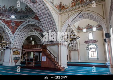 PLOWDIW, BULGARIEN - 29. JULI 2019: Inneneinrichtung der Dzhumaya-Moschee in Plowdiw, Bulgarien Stockfoto